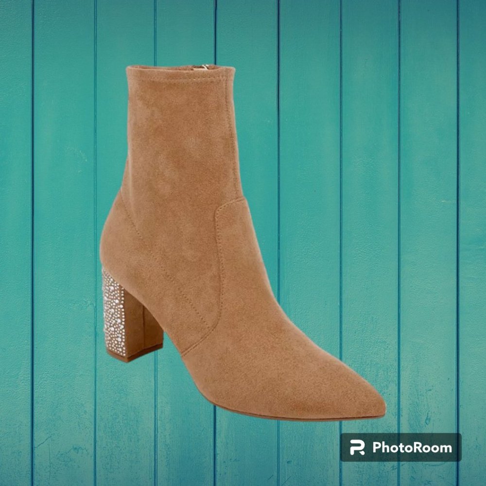 Jewel Badgley Mischka Gina Evening Pointy Toe Bootie